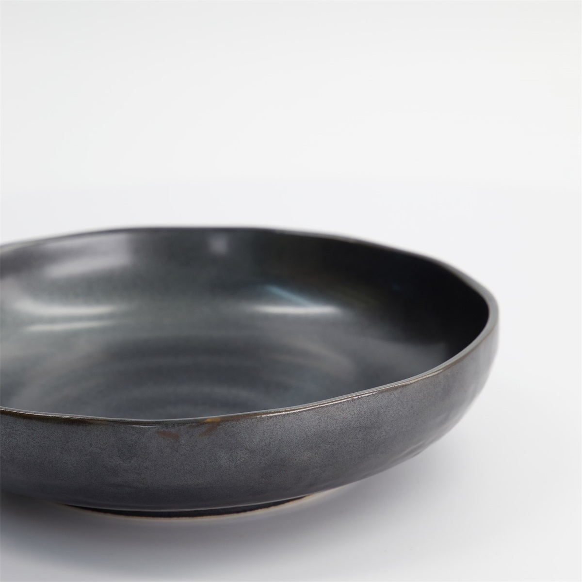 Tetsu Kessho Black Shallow Bowl 21x5cm 1000ml